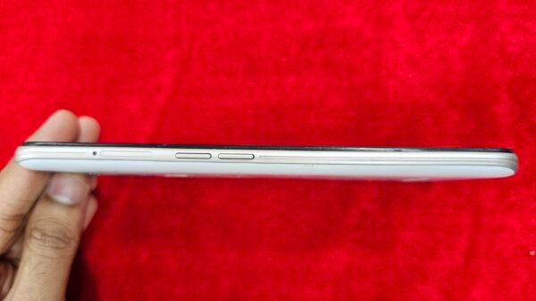 Oppo A5 (2020) White (Renewed-Like New) - Image 4