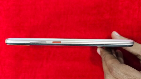 Vivo S1 Pro (White) (Renewed - Like New Condition) - Image 4